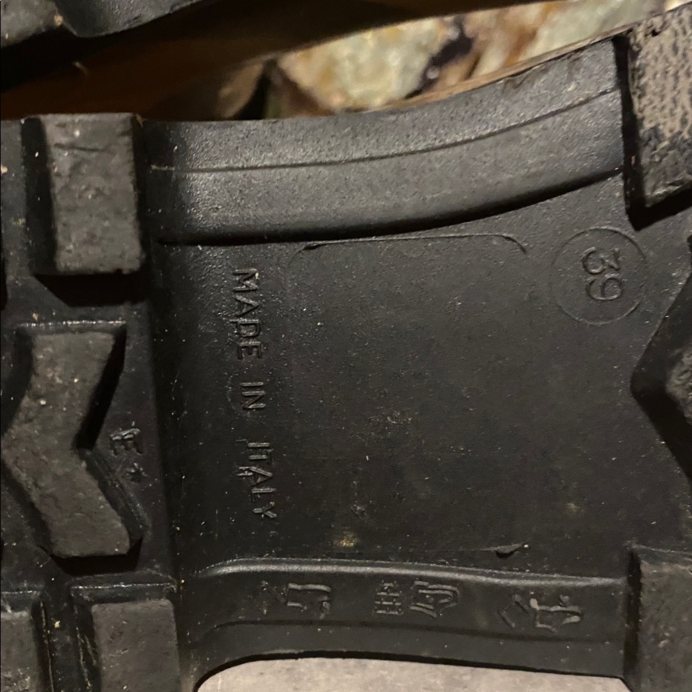 Burberry Rain Boots - Picture 9 of 10